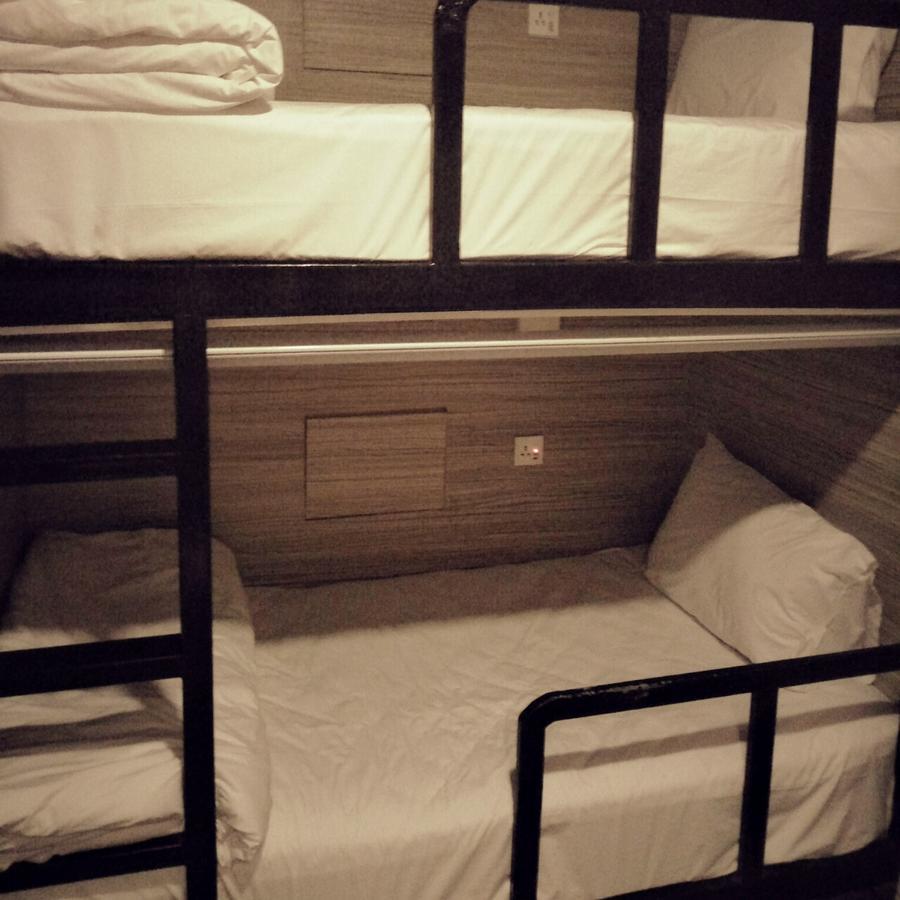 Badu Sukhumvit Dormitory กรุงเทพมหานคร ภายนอก รูปภาพ