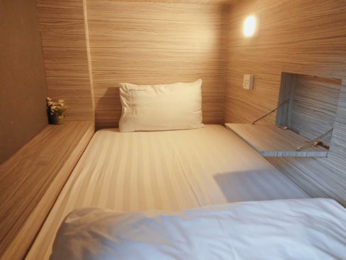 Badu Sukhumvit Dormitory กรุงเทพมหานคร ภายนอก รูปภาพ
