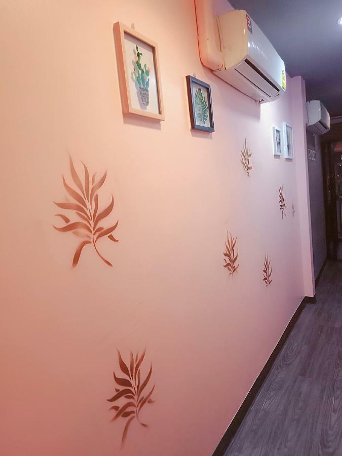 Badu Sukhumvit Dormitory กรุงเทพมหานคร ภายนอก รูปภาพ